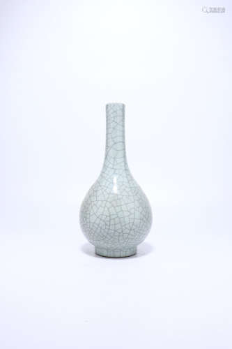 chinese guan kiln bottle vase