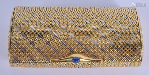 A FINE ITALIAN 18CT GOLD AND SAPPHIRE RECTANGULAR BOX.