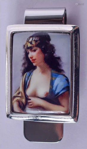 A SILVER EROTIC MONEY CLIP. 22 grams. 5 cm x 3 cm.