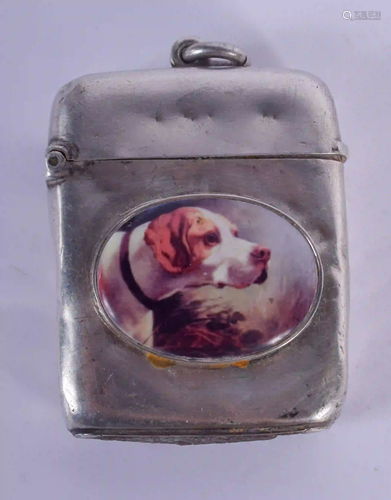 A SILVER DOGGY VESTA CASE. Birmingham. 42 grams. 5.5 cm