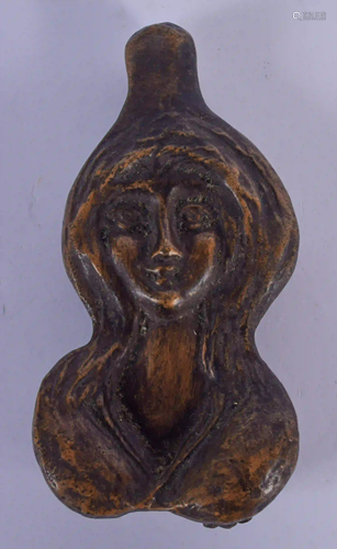 AN EROTIC CONTEMPORARY BRONZE PAPER WEIGHT. 10 cm x 5