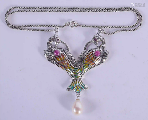 A SILVER PLIQUE A JOUR NECKLACE. Pendant 4 cm x 4 cm.