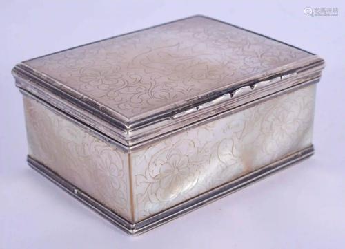 A LATE 18TH CENTURY SILVER MOUNTED MOTHER OF PEARL