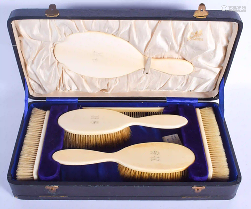 AN ANTIQUE BONE CASED DRESSING TABLE SET. (qty)