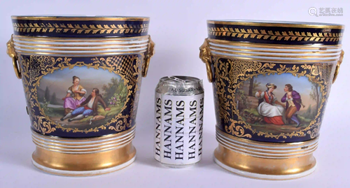 A LARGE PAIR OF 19TH CENTURY FRENCH PORCELAIN CACHE