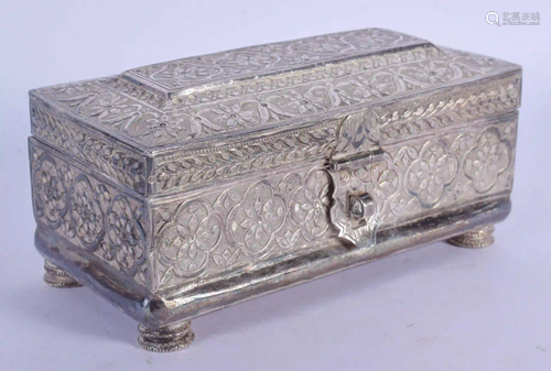 A 19TH CENTURY ASIAN MIDDLE EASTERN SILVER CASKET