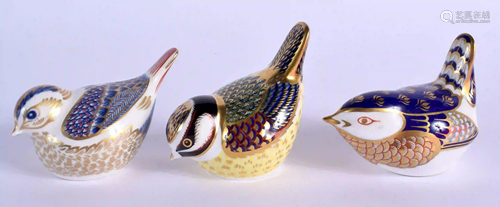 Royal Crown Derby paperweights: Three birds. 6.5cm high