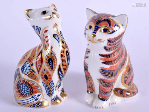 Royal Crown Derby paperweight Siamese Kitten and