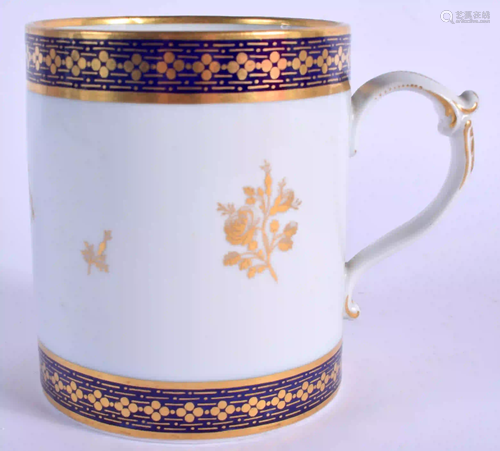 LATE 18TH/EARLY 19TH C. FLIGHT BARR MUG gilded with