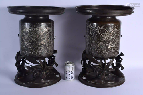 A LARGE PAIR OF 19TH CENTURY JAPANESE MEIJI PERIOD