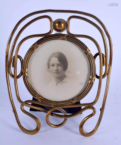 A SECESSIONIST MOVEMENT BRASS PHOTOGRAPH FRAME. 8 cm x