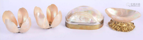 AN EARLY 20TH CENTURY FRENCH MOTHER OF PEARL BOX
