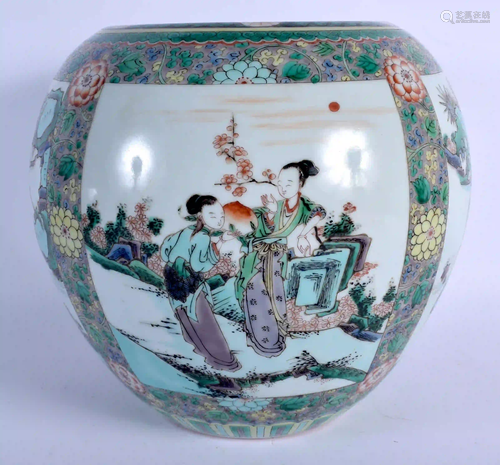 A RARE LARGE 19TH CENTURY CHINESE FAMILLE VERTE