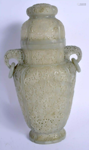 A LARGE EARLY 20TH CENTURY CHINESE CARVED JADE VASE AND