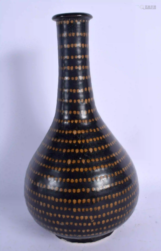 A CHINESE STONEWARE BULBOUS VASE 20th Century, painted