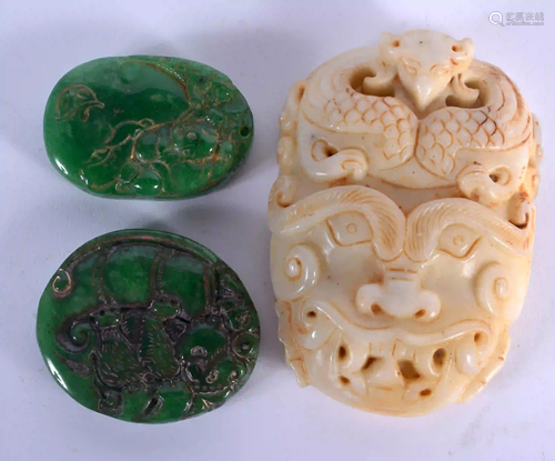 THREE CHINESE CARVED JADE ITEMS 20th Century. (3)