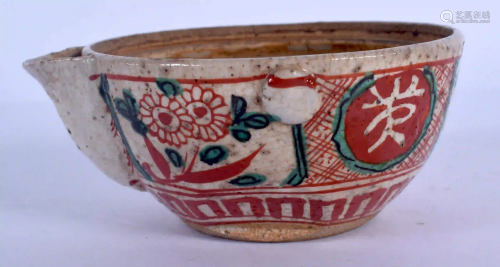 AN 18TH CENTURY JAPANESE EDO PERIOD KAKIEMON STONEWARE