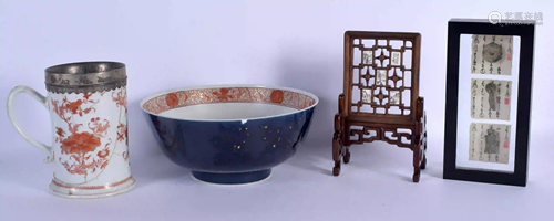 A LARGE EARLY 18TH CENTURY CHINESE EXPORT PORCELAIN