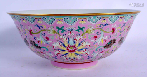 A CHINESE PORCELAIN FAMILLE ROSE BOWL 20th Century,