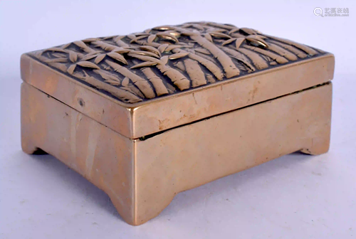 A 19TH CENTURY JAPANESE MEIJI PERIOD BRONZE BOX AND