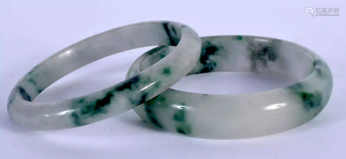 TWO CHINESE JADEITE BANGLES 20th Century. 8.5 cm