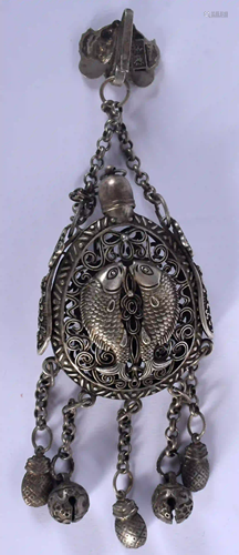 A CHINESE WHITE METAL FISH SCENT BOTTLE SCENT BOTTLE. 5