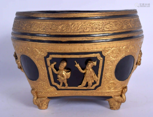 AN EARLY 20TH CENTURY THAI ASIAN GILT LACQUERED ALMS