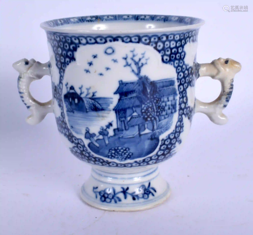 AN 18TH CENTURY CHINESE EXPORT BLUE AND WHITE CHOCOLATE