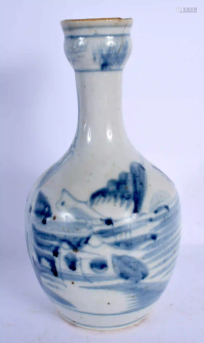 AN 18TH CENTURY CHINESE EXPORT BLUE AND WHITE GUGLET