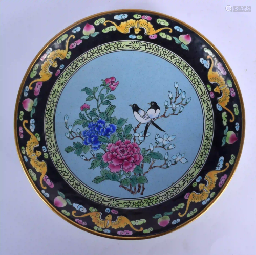 AN EARLY 20TH CENTURY CHINESE CANTON ENAMEL CIRCULAR