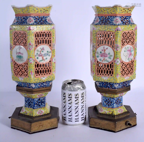 A PAIR OF 19TH CENTURY CHINESE FAMILLE ROSE RETICULATED