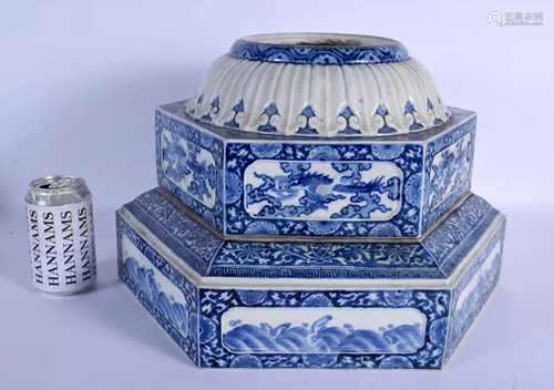 AN UNUSUAL 19TH CENTURY JAPANESE MEIJI PERIOD BLUE AND