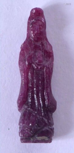 A RARE 19TH CENTURY CHINESE CARVED RUBY FIGURE OF