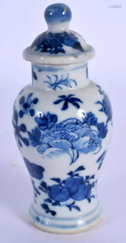 A 19TH CENTURY CHINESE BLUE BLUE AND WHITE MINIATURE