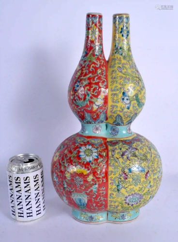 A LARGE CHINESE TWIN FORM PORCELAIN VASE 20th Century,