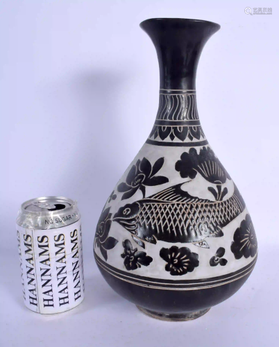 A CHINESE MING STYLE BULBOUS POTTERY VASE 20th Century,