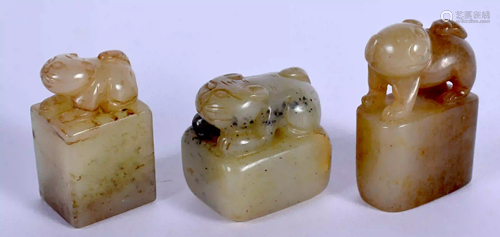 THREE EARLY 20TH CENTURY CHINESE CARVED GREEN JADE