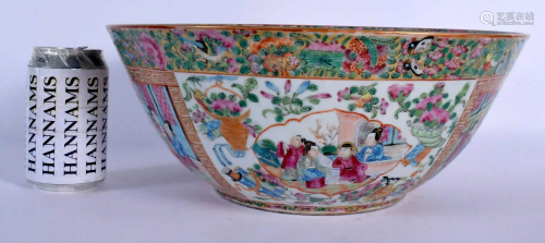 A LARGE 19TH CENTURY CHINESE CANTON FAMILLE ROSE