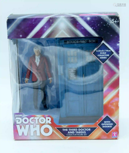 Boxed Doctor Who and the Tardis figure 24cm
