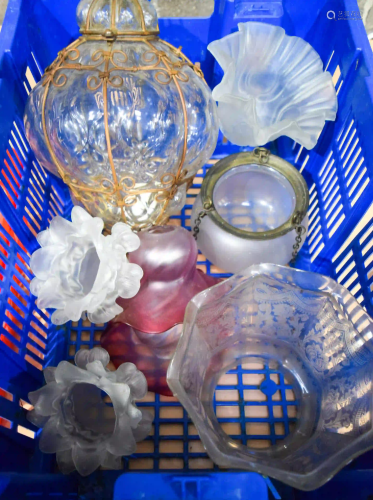 A collection of Vintage glass light fittings (14).