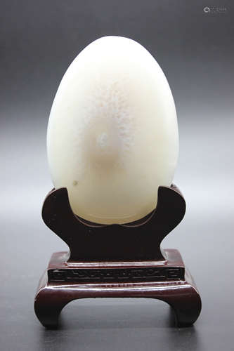 An Agate Ornament