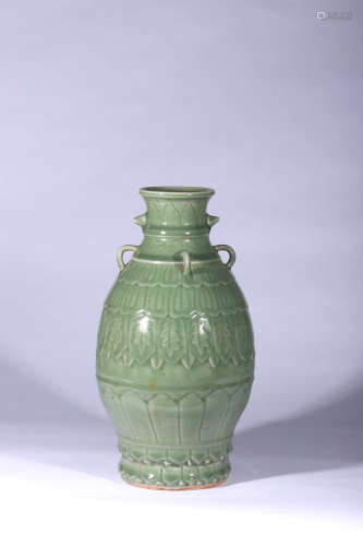 A Longquan Kiln Porcelain Jar