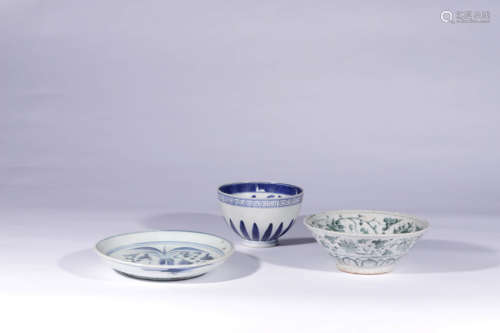 A Set of Blue and White Porcelain Bowl, Cup and Saucer