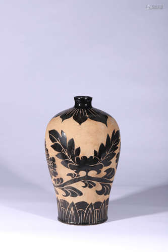 A Cizhou Kiln Black Glazed Porcelain Meiping