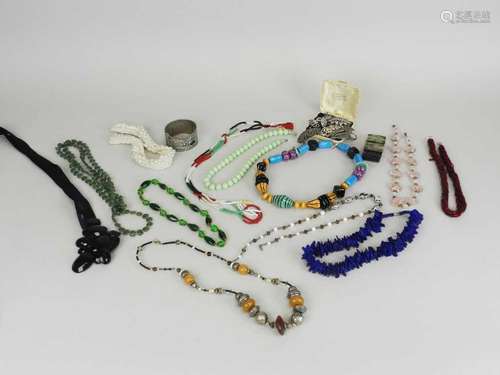 A collection of costume jewellery