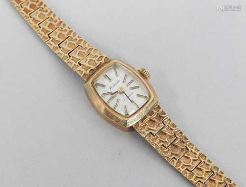 A 9ct gold Accurist bracelet wristwatch