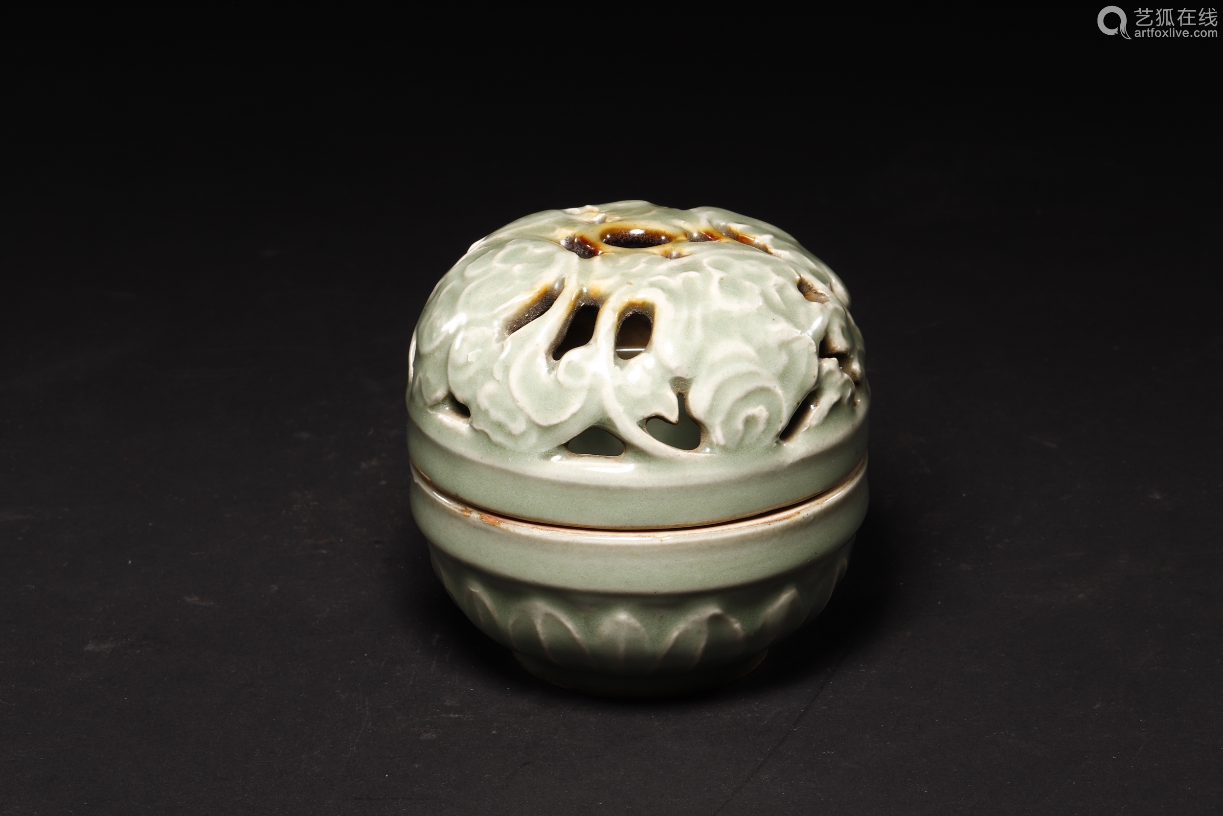 天龙寺青瓷香炉 a chinese celadon porcelain censor