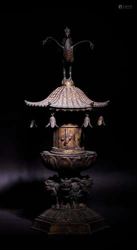 古銅鎏金  舍利塔。 A Gilt Bronze  Stupa