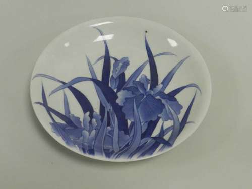 A Japanese blue and white Hirado style water plants porcelain saucer, 19th century, 22.5cm