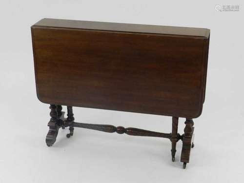 A late Victorian mahogany Sutherland table, raised on spiral-fluted supports, 91cm wide, 72cm